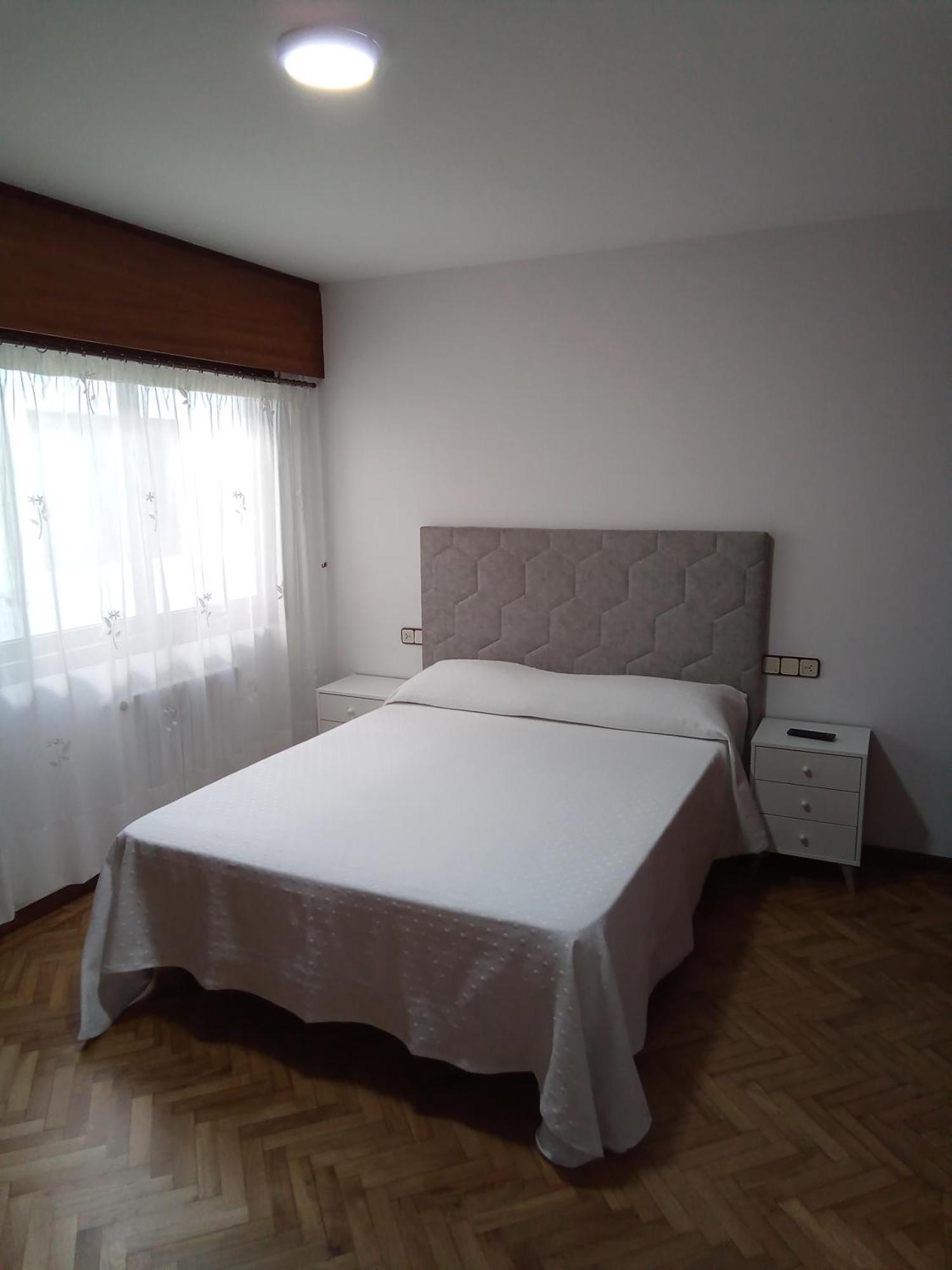 Pension La Plaza Betanzos Ngoại thất bức ảnh