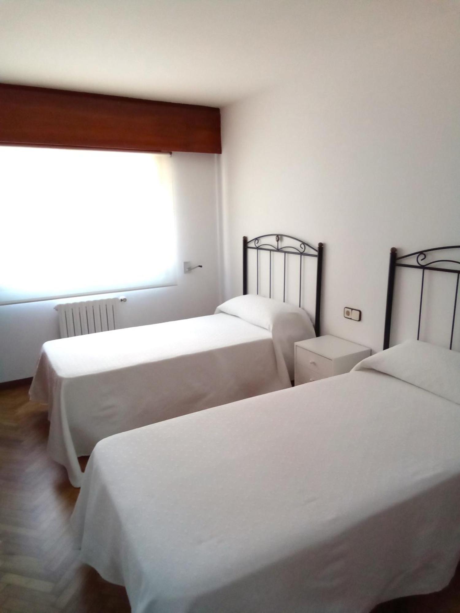 Pension La Plaza Betanzos Ngoại thất bức ảnh