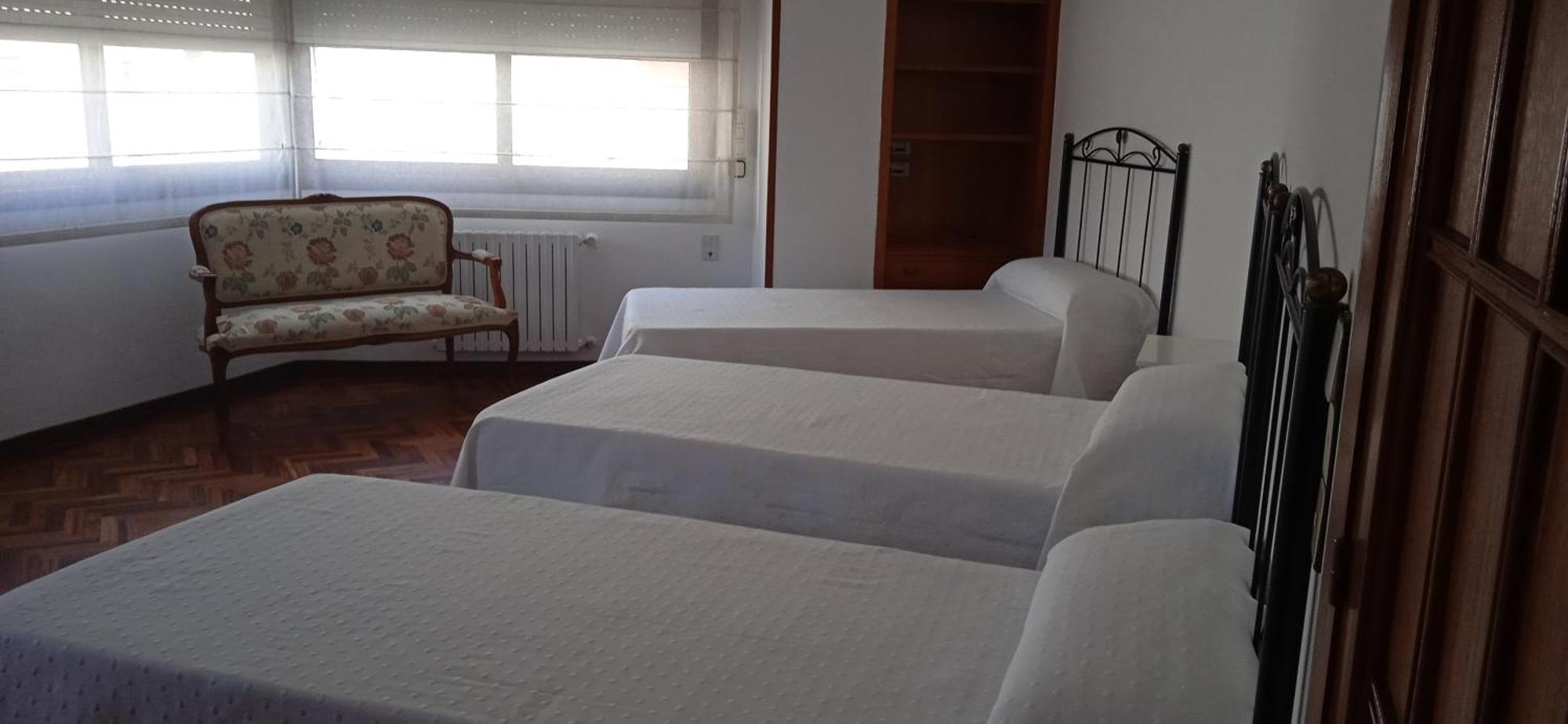 Pension La Plaza Betanzos Ngoại thất bức ảnh