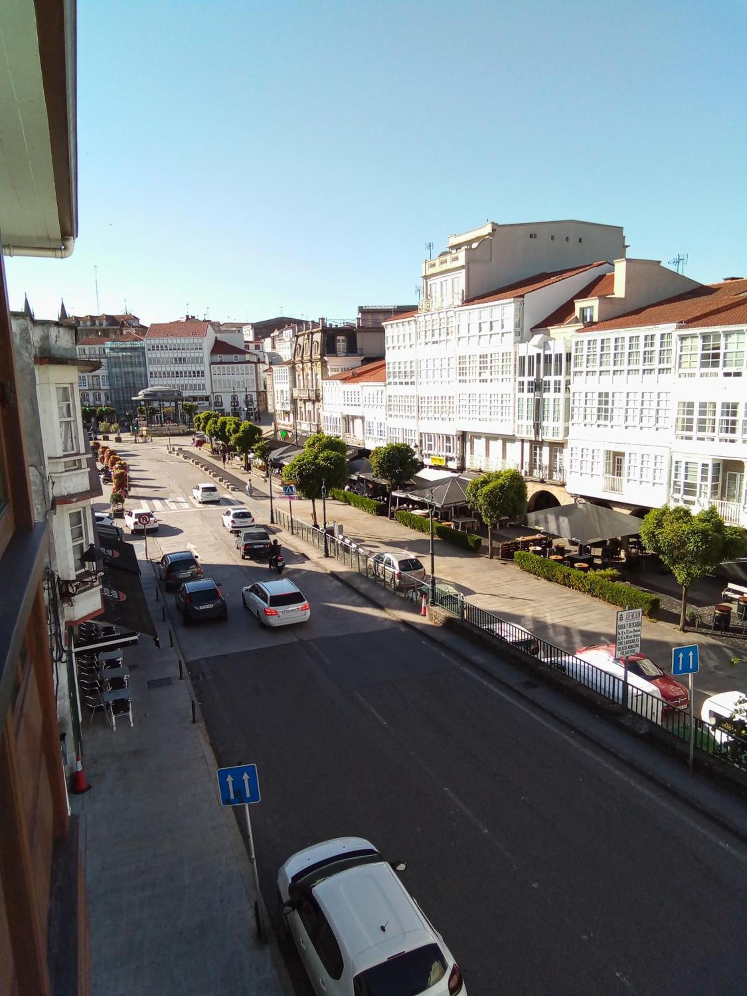 Pension La Plaza Betanzos Ngoại thất bức ảnh